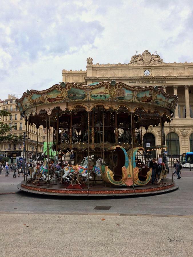 Studio Charles De Gaulle - Vieux Port Lägenhet Marseille Exteriör bild